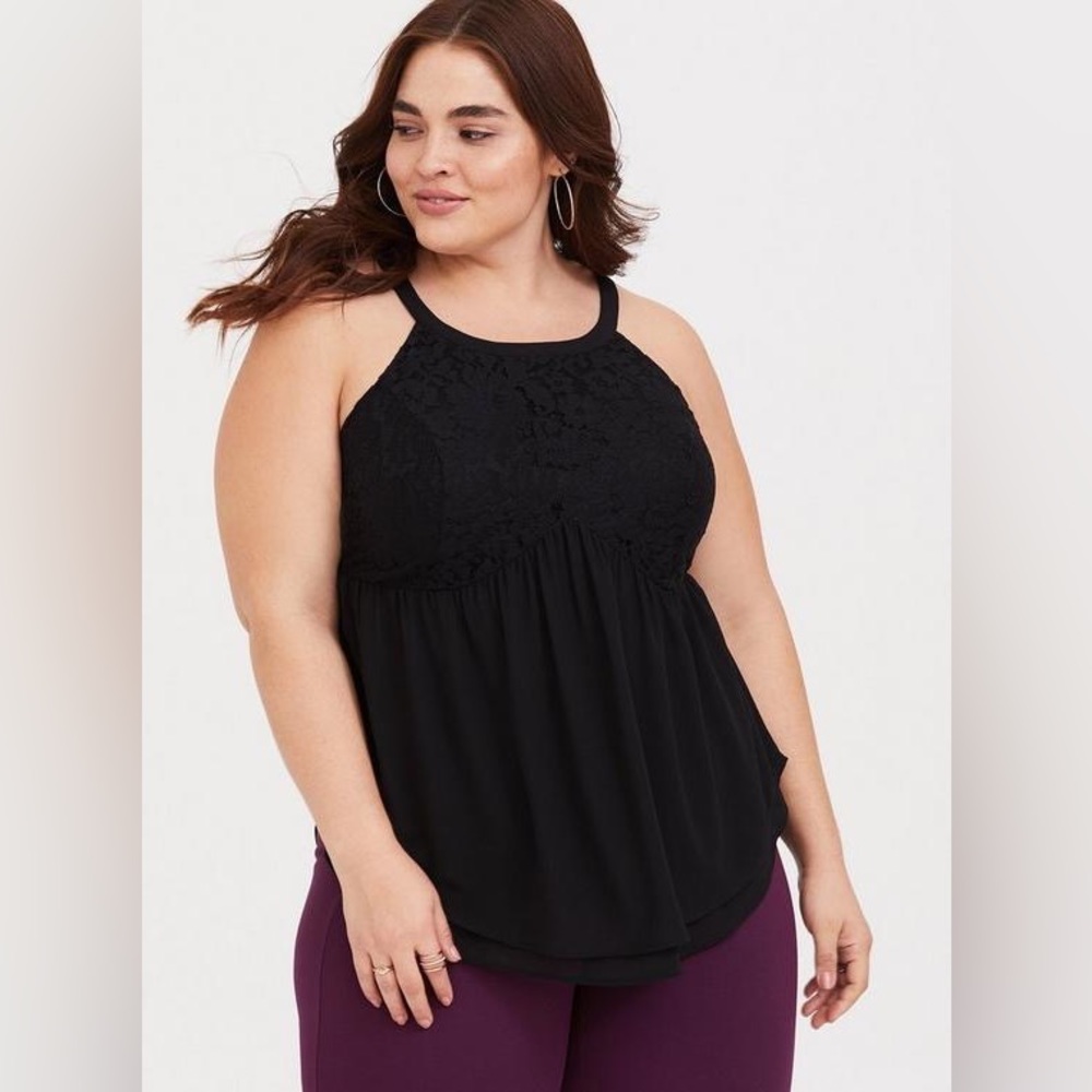 Torrid Lace Halter Top (size 00)